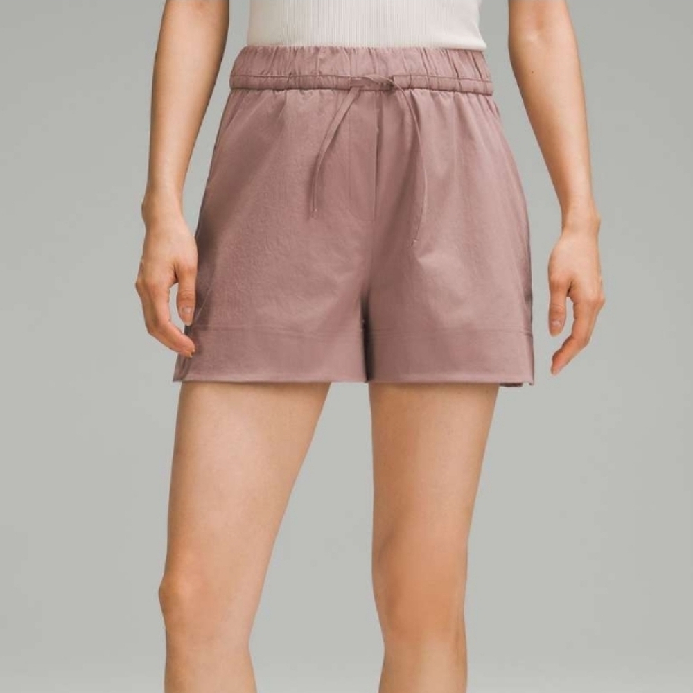 Lululemon Twilight Rose Cinchable Waist Woven Short Size XL